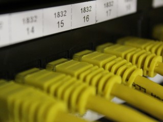 极速飞艇彩票网：赢奖攻略与稳赚技巧全解析